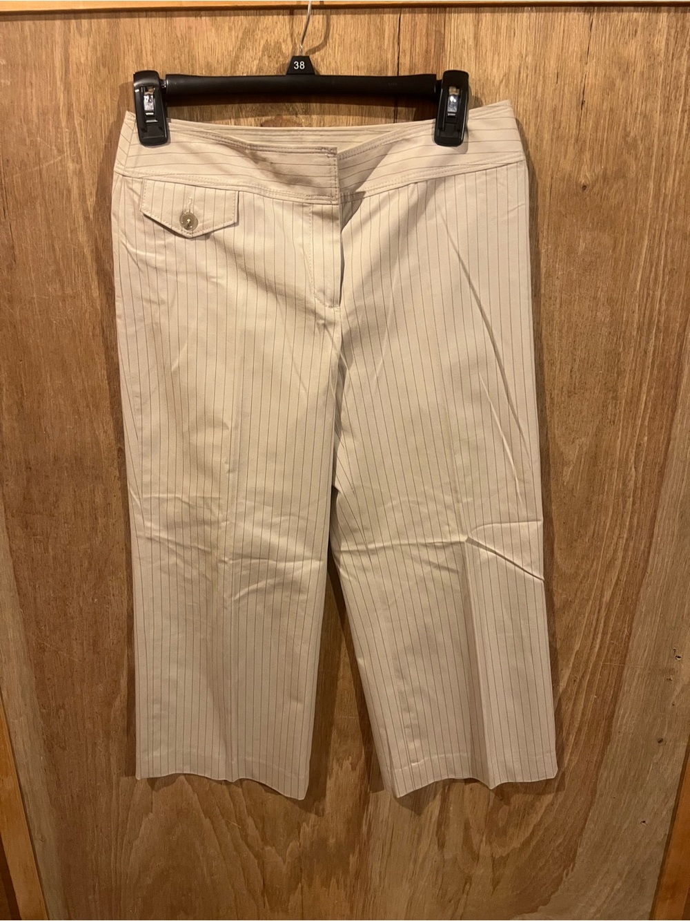 Women's Ann Taylor Cream Pinstripe Cropped Trousers